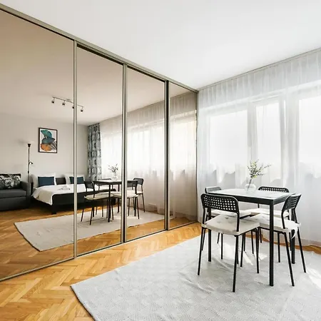 Lägenhet Medyczny Park By Bookinghost *